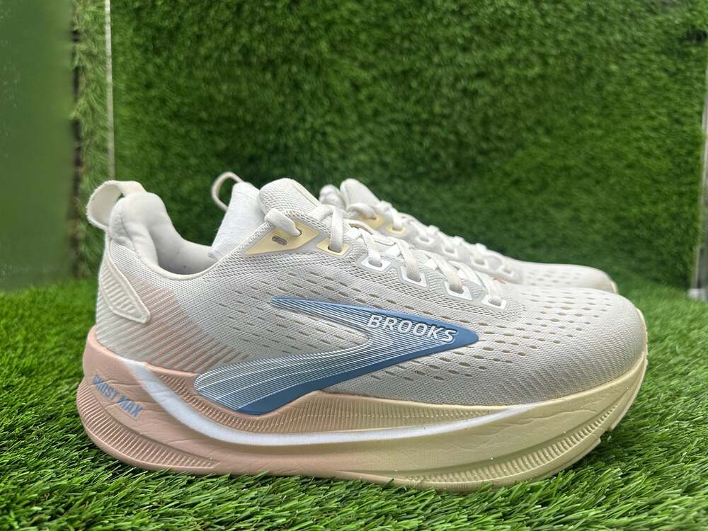 Brooks Ghost Max 4 1204851D173 Athletic Sneaker Women's 8D White Mesh Running